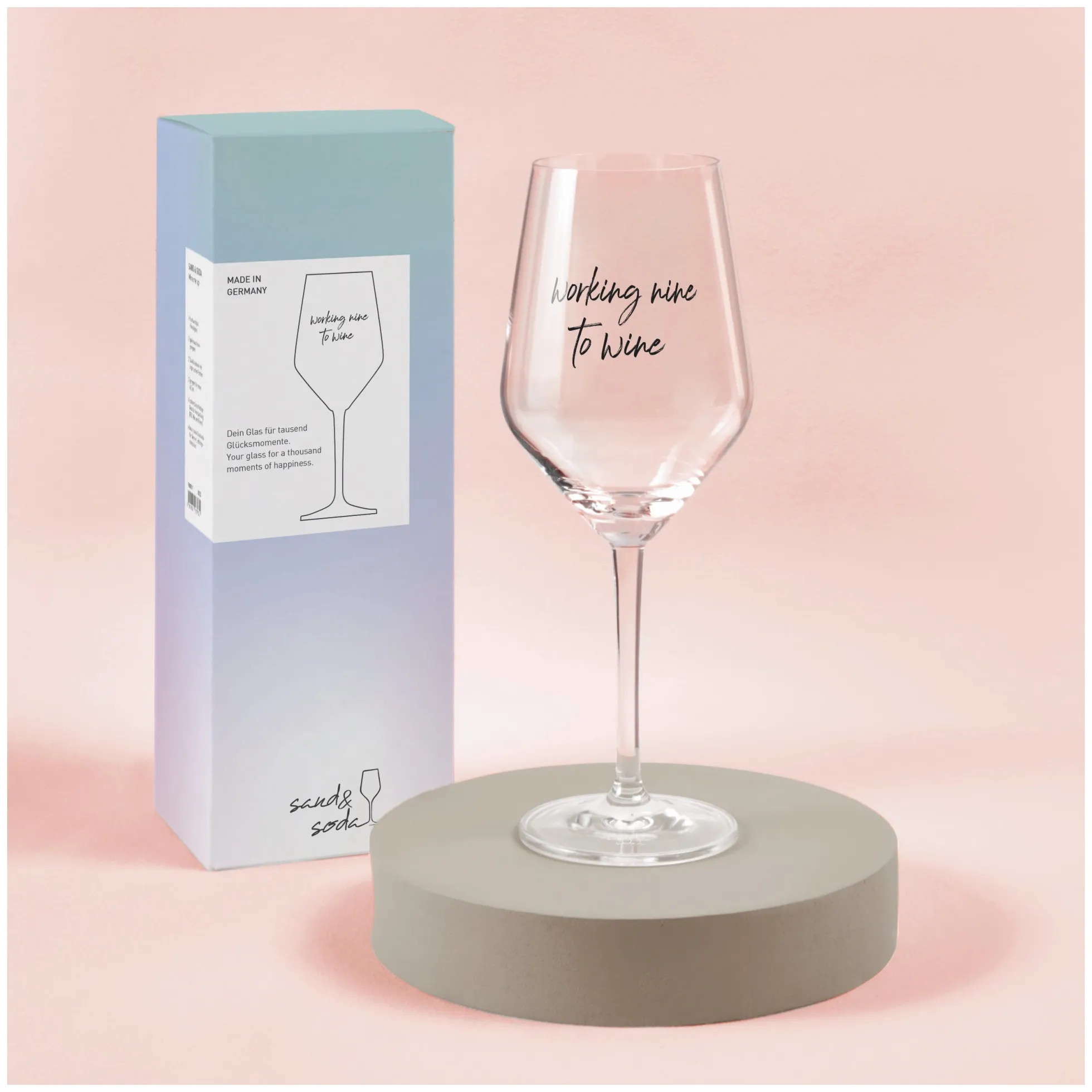 Ritzenhoff SAND & SODA WEINGLAS MIT SPRUCH - WORKING NINE TO WINE